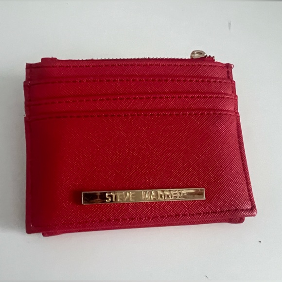 Steve Madden Red Card Wallet - Picture 1 of 3